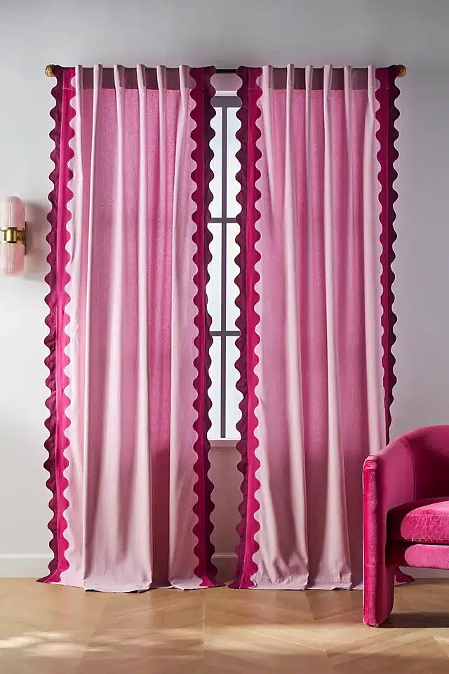 Scalloped Curtain